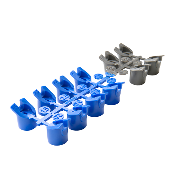 Modré a sivé trysky dodávané k postrekovačom PGP-Ultra